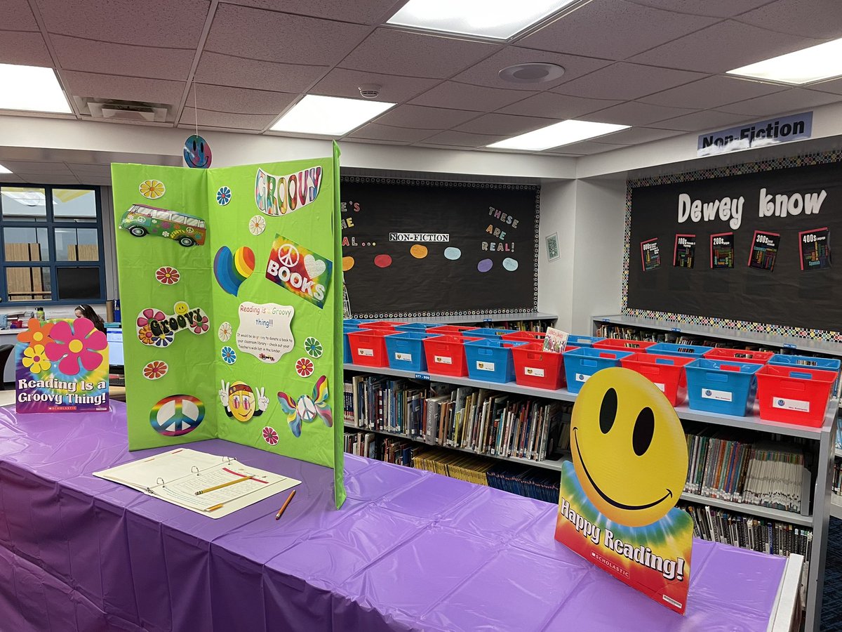 TLJDovre's tweet photo. We are thankful for all the families that supported the elementary book fairs. Books for home supporting books for school. Win-win! Go Bombers! https://t.co/lSc23zffd5