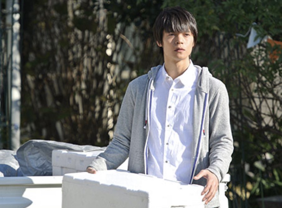toymankuuga's tweet photo. 店内から見た景色も良き💞
#窪田正孝
#Nのために
#rocafe https://t.co/UCCcvv8LDe