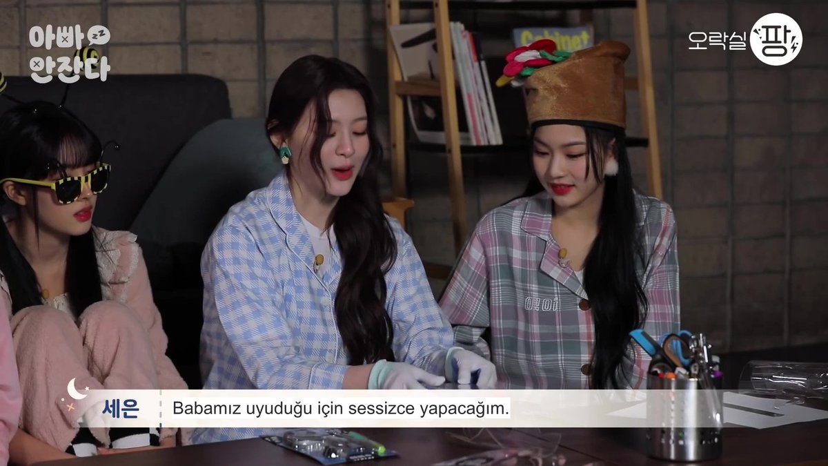 TurkishSwith's tweet photo. STAYC'nin katılmış olduğu 'After Dad Falls Asleep' programı Türkçe altyazılı haliyle STAYC TURKEY kanalında. Keyifli seyirler~❤️

https://t.co/aXshXg9LRB https://t.co/XK1kQzfkhq