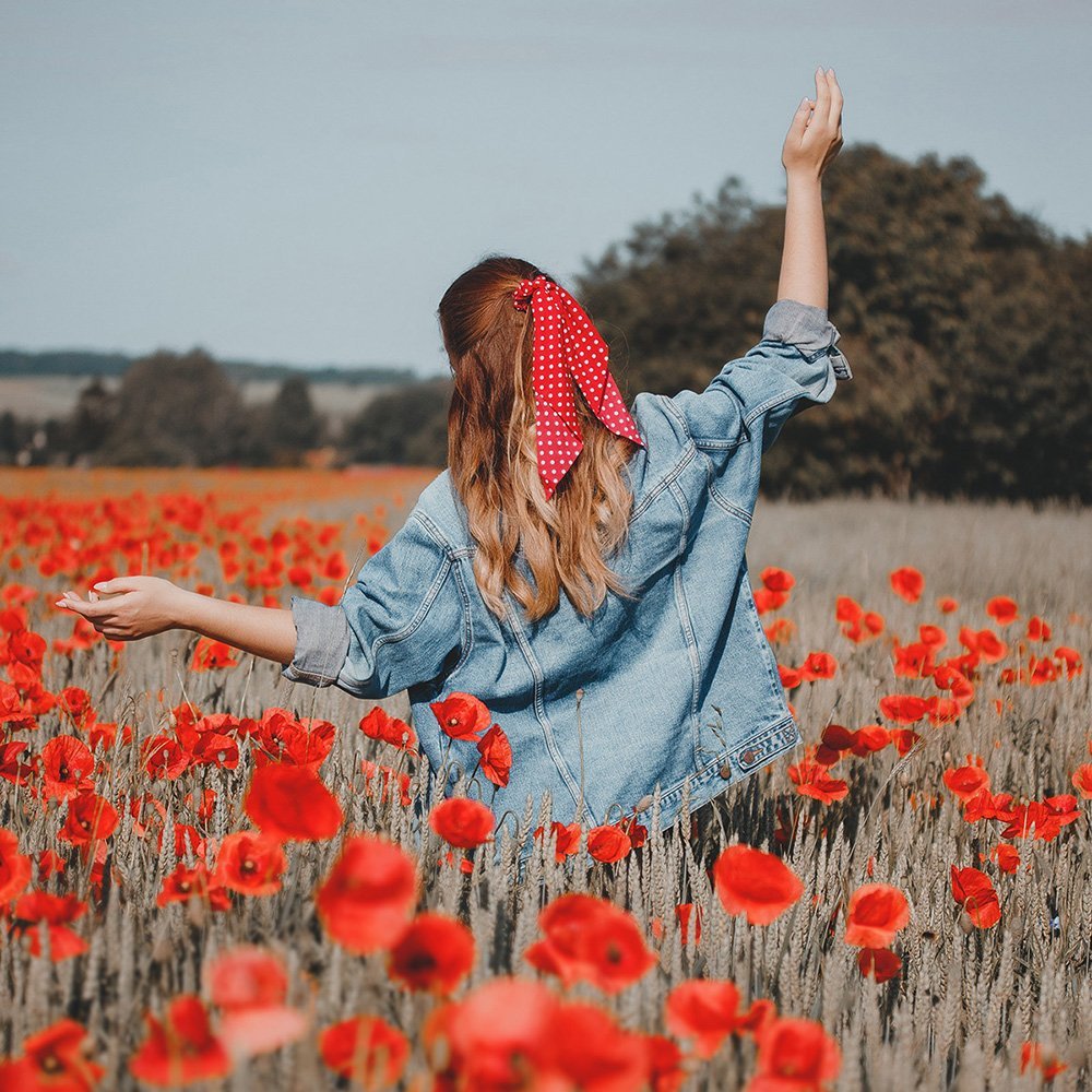 headband_fr's tweet photo. Un petit avant goût de printemps avec notre chouchou foulard à pois rouge >> https://t.co/bAhOLXQmn1 https://t.co/H2bIJMOhvT