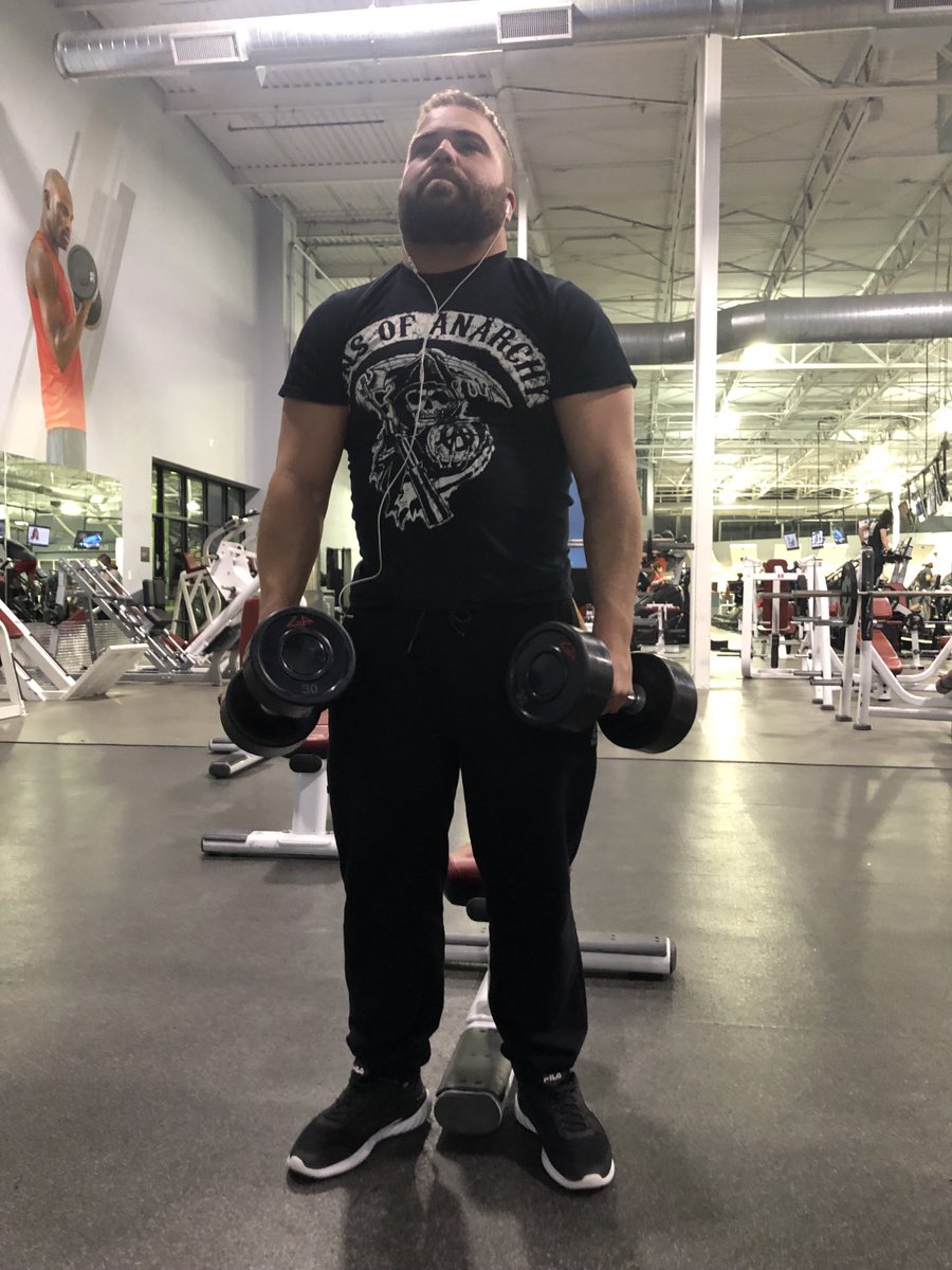 BrotherChatwin's tweet photo. Early morning workout https://t.co/BQVQjI984p