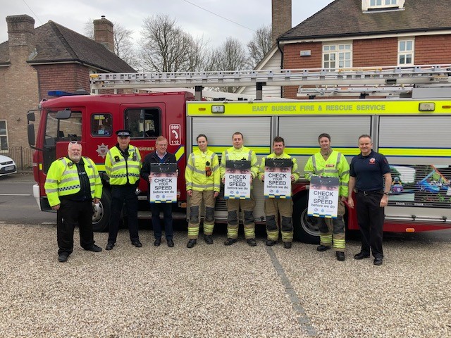 Today, On Call firefighters from Uckfield, in partnership with <a href="/sussex_police/">Sussex Police</a> &amp; @SussexSRP carried out a road safety initiative in the Blackboys area to help reduce the number of killed &amp; seriously injured on our roads.

We were joined by Councillor Chris Dowling &amp; <a href="/CSWSussex/">Sussex Speedwatch 📱+🚘=❌</a>