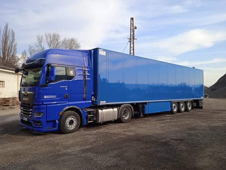 SPEDIT1's tweet photo. Nová technika #man #truck #Trucker #frigo #schmitz #spedit https://t.co/X2YmYT4HWR