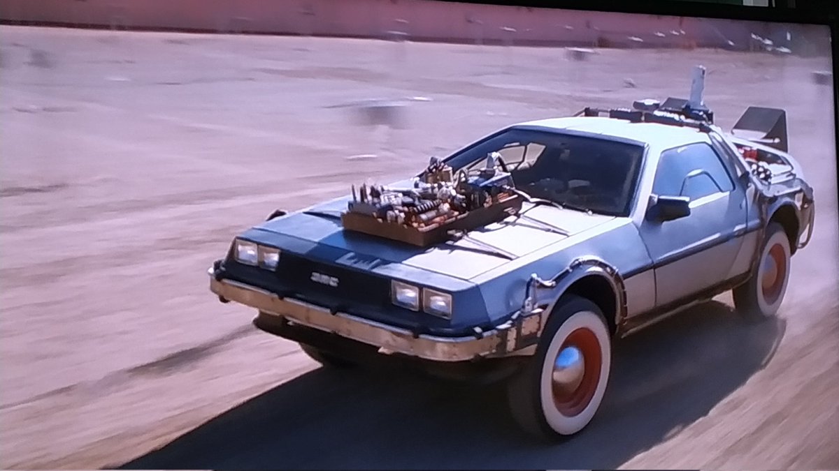 Antares_Neo's tweet photo. Fırsatı güzel değerlendirmek gerek 🤩 #bttf #capture3 #DeLorean https://t.co/NXzAxxCPJs