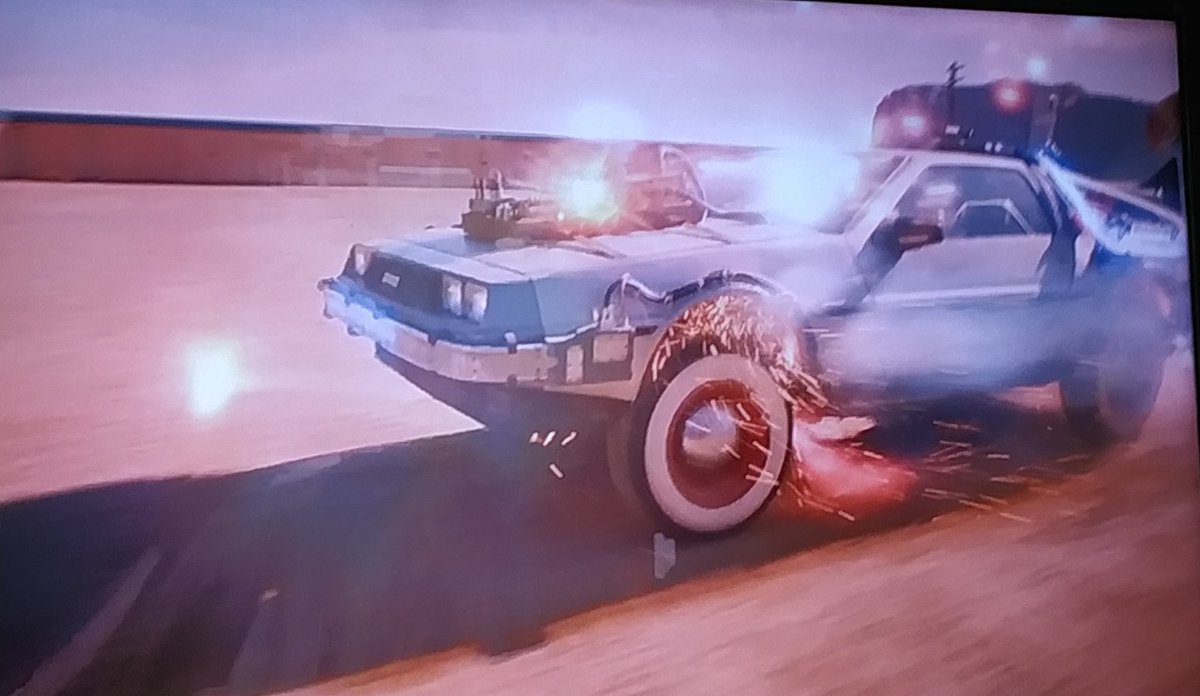 Antares_Neo's tweet photo. Fırsatı güzel değerlendirmek gerek 🤩 #bttf #capture3 #DeLorean https://t.co/NXzAxxCPJs