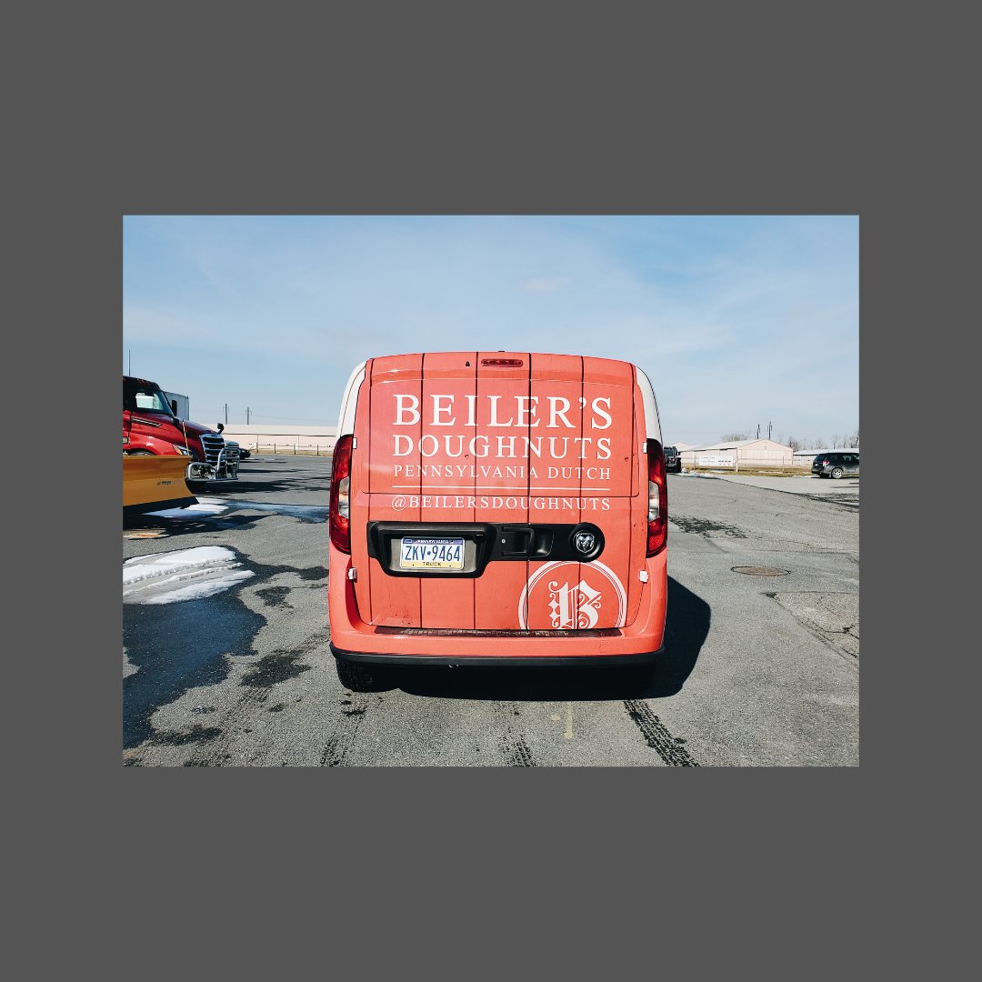 CasselTeam's tweet image. Here's the end result for @beilersdougnuts 🍩 This full wrap has such a fun and unique design and we cannot wait to see it out on the road!

#CasselTeam
#DriveYourBrand
#MakingVehicleGraphicsEasy
#GettingYouNoticedOnTheRoad
#GraphicDesign