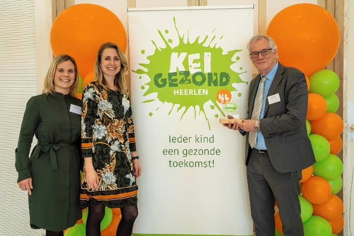 Vanaf 1 april gaat gemeente Heerlen starten met het initiatief ‘Keigezond’. Het doel van Keigezond Heerlen is het veranderen van de leefstijl van kinderen met overgewicht en obesitas op een positieve manier. Meer informatie is te vinden op de website van keigezondheerlen.nl.