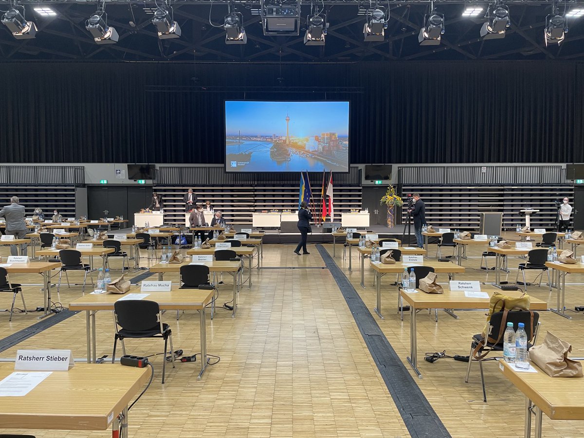 parteiklima's tweet photo. 🇺🇦🇺🇦🇺🇦🇺🇦🇺🇦🇺🇦🇺🇦🇺🇦🇺🇦🇺🇦
Gleich gehts los. Der Rat der Landeshauptstadt #Duesseldorf tagt heute ab 14:00 Uhr. Es wird auch um den Krieg in der #Ukraine gehen.
🇺🇦 🇺🇦🇺🇦🇺🇦🇺🇦🇺🇦🇺🇦🇺🇦🇺🇦🇺🇦 https://t.co/XaoYyoFCTb