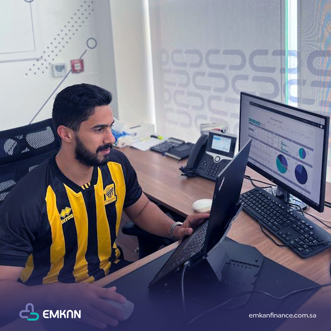 Emkan's tweet photo. اليوم مكتبنا كله اتحادية 😎🖤💛
#إمكان_ظهر_الاتحاد https://t.co/19ci4i7YQA