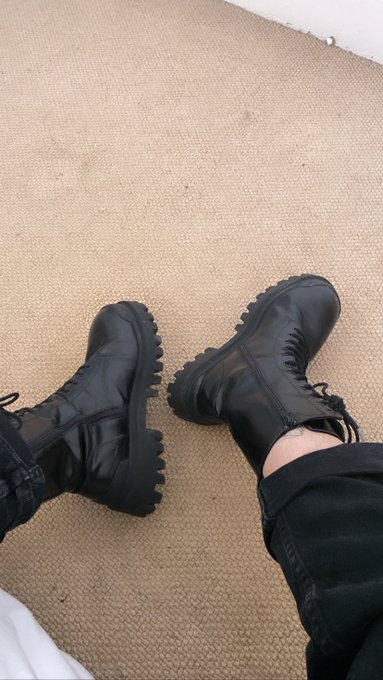 Who want to lick my dirty boots?   #findom #dom #cd #cashmaster  #trans #transgirl https://t.co/pz7e<a href="/tag/findom"class="tags">#findom</a><a href="/tag/dom"class="tags">#dom</a><a href="/tag/cd"class="tags"><span>#cd</span></a><a href="/tag/trans"class="tags"><span>#trans</span></a><a href="/tag/transgirl"class="tags"><span>#transgirl</span></a><a href="/tag/cashmaster"class="tags"><span>#cashmaster</span></a>
