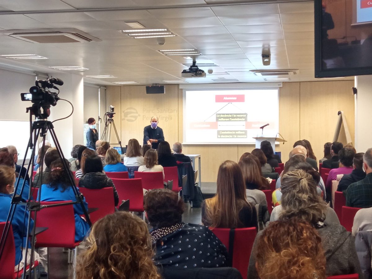 perevirgilicat's tweet photo. 📢 Celebrem la jornada de Presentació de les Unitats Docents de #Geriatria i d’#AtencióPrimària del #PSPereVirgili. Ens hi acompanya @ToniTrilla, cap d’Epidemiologia de l’@hospitalclinic https://t.co/xb7Eqaospo