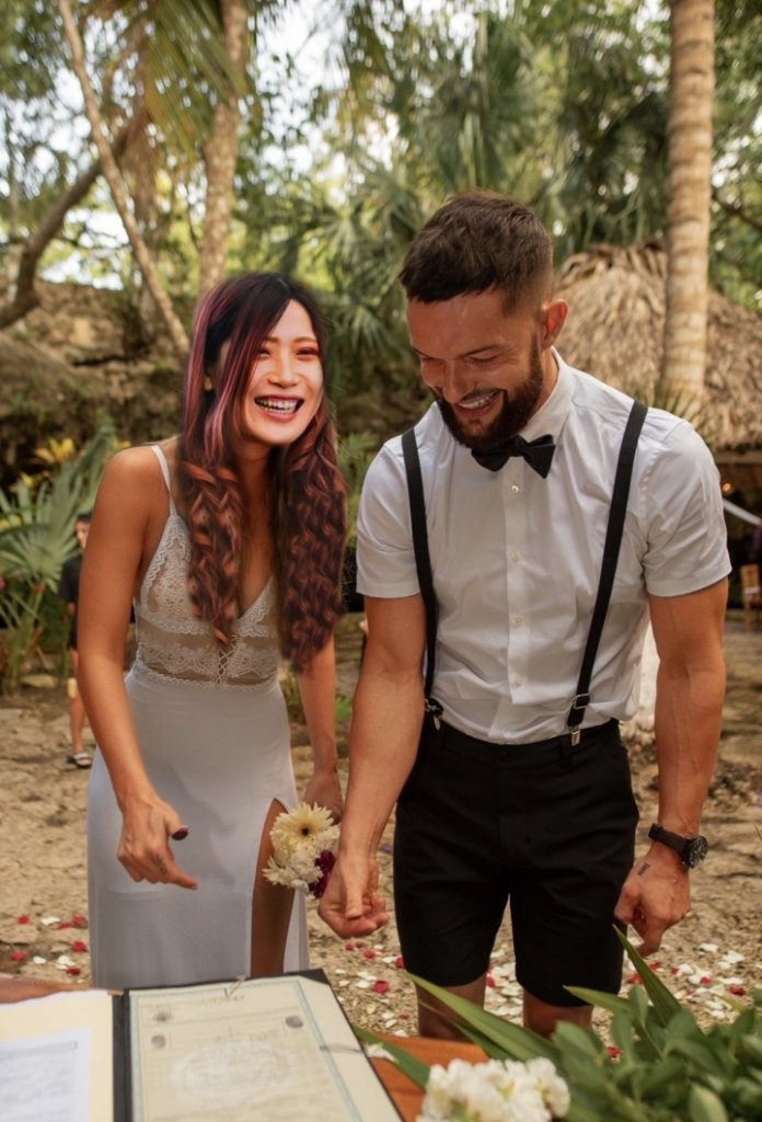 NakajimaHanaPro's tweet photo. March 9th was the best day of my life ❤

Thank you to our family &amp; friends to be with us during this amazing day.

I love you forever, @OfficialCSHavoc ❤

Mr &amp; Mrs Sabertooth ❤👑 https://t.co/EpGWdyjUp4