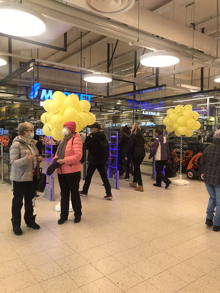 MerjaSainio's tweet photo. Tätä on odotettu! Uusi #S-market Klaukkala avautui tänään #Nurmijärvi #Klaukkala https://t.co/G8M5yhfUYn