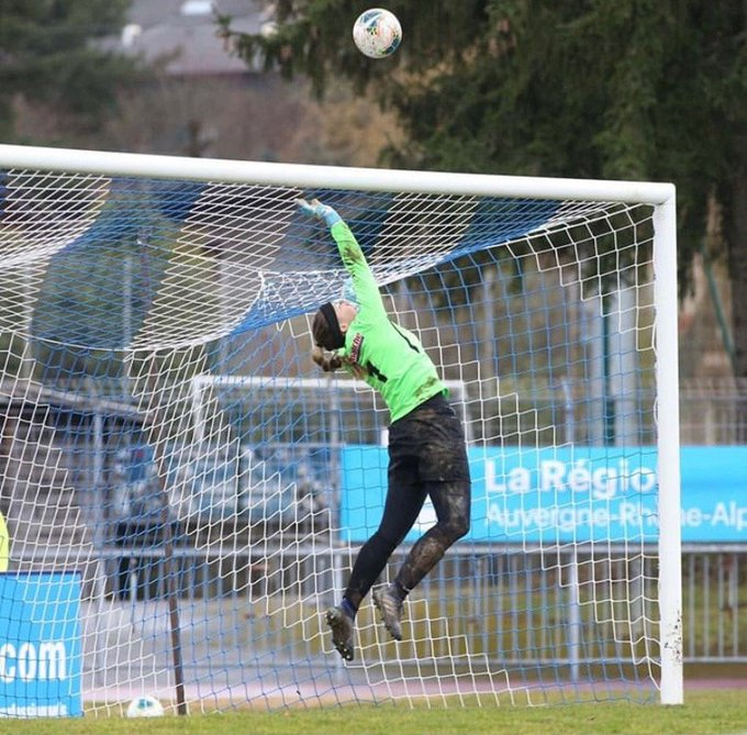 "There will be setbacks and frustration along the way, but be persistent, be patient, keep working hard and plugging away." - Tatiana Saunders, footballer, Lewes FC Women.

Give it a read ➡️ bit.ly/36GjiTD

#football #womeninsports #lewesfc