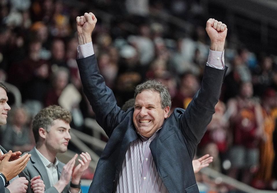 Forbes's tweet photo. Former Private Equity CFO Griff Aldrich Leads Longwood University To First NCAA Men’s Basketball Tournament Berth https://t.co/qYNPzdDJAb https://t.co/AX867ddC74
