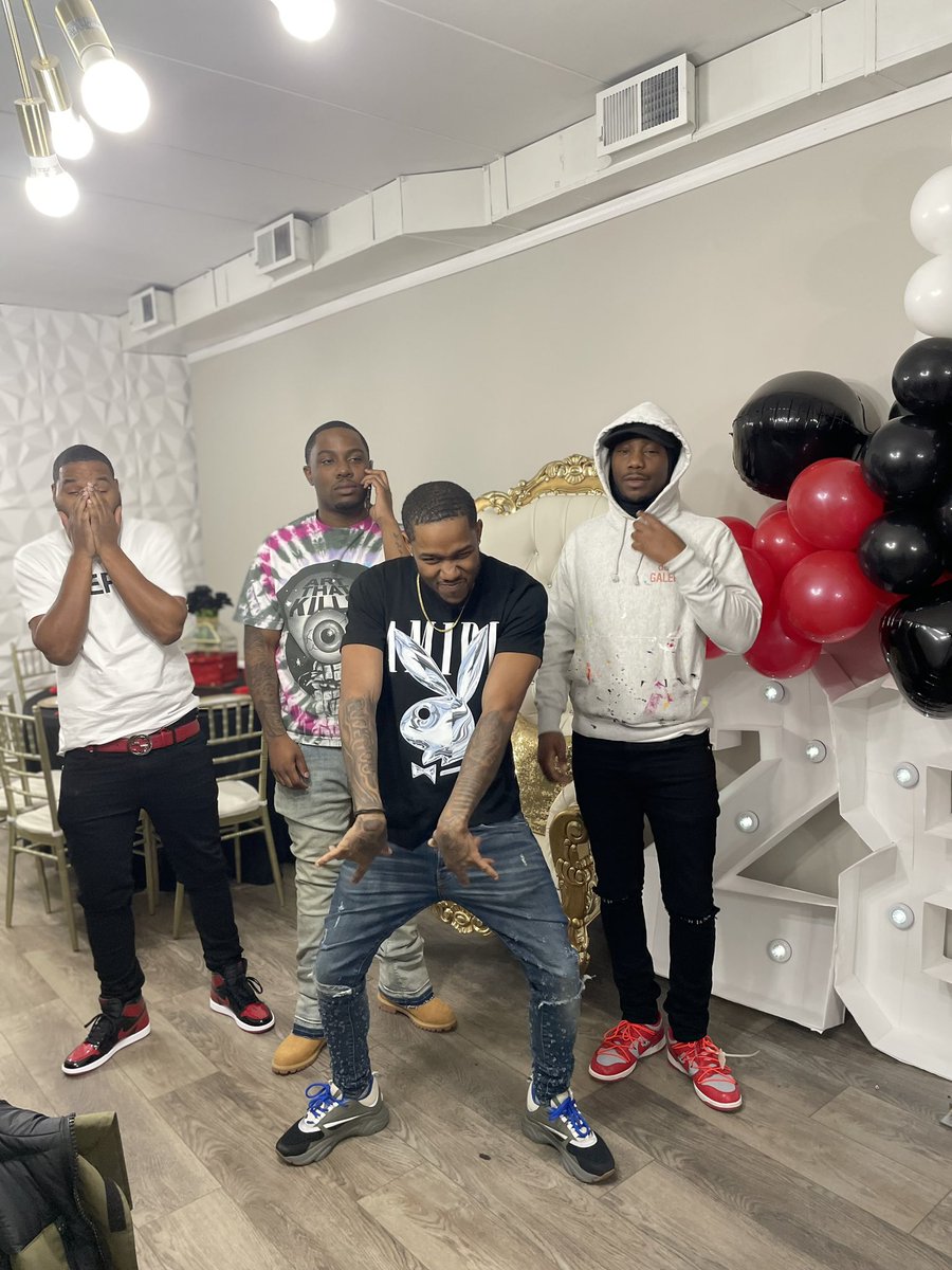 agwuyoungmoney's tweet photo. They Stopped When The Elevators Broke 🛠⚙️ But We Still Came Up 💰💰 https://t.co/plXp0m0KXe