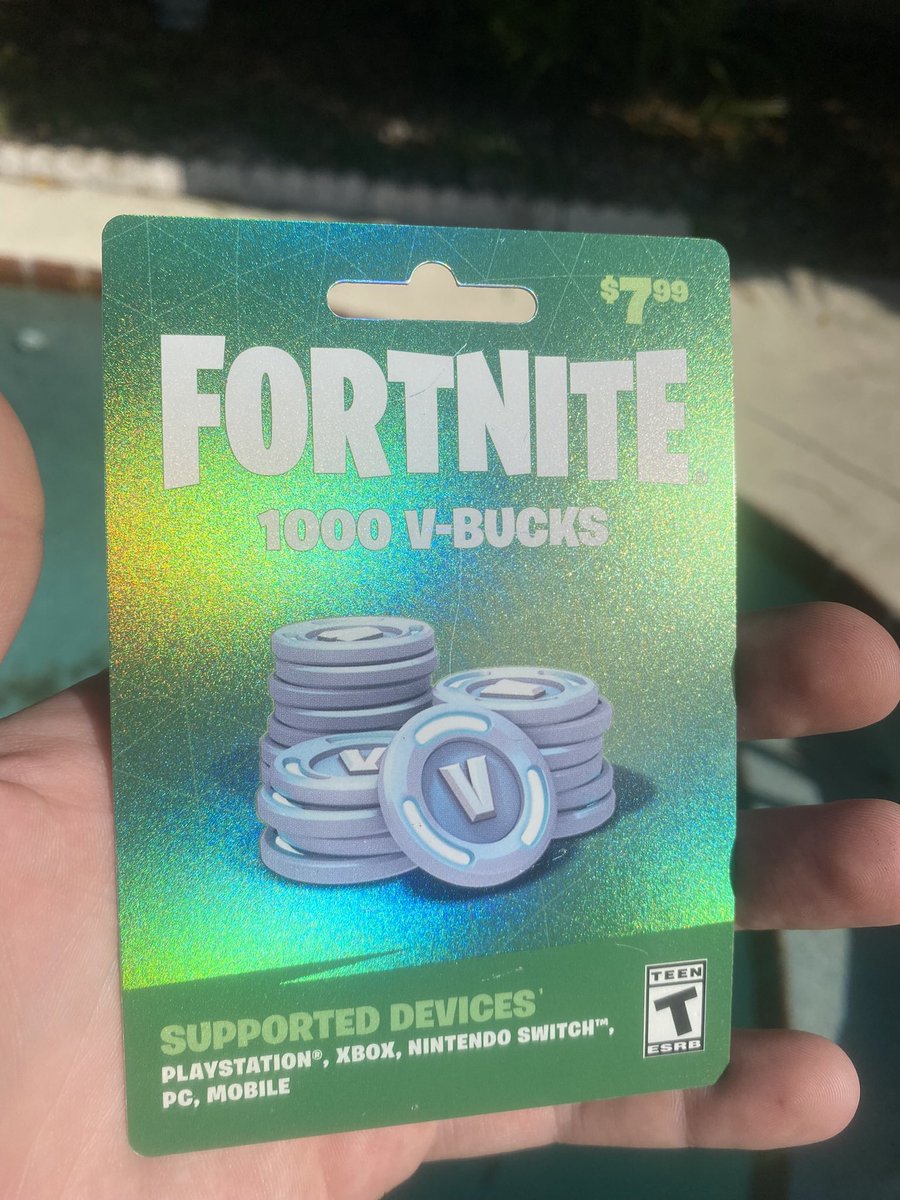 HysterPC's tweet photo. 1000 V-Buck Card ~ 15 Minutes 
- Retweet 
- Like, RT &amp; Tag Friends on their 📌👇🏻
https://t.co/HY0ZB3aqZe https://t.co/K0Qtrm99uv