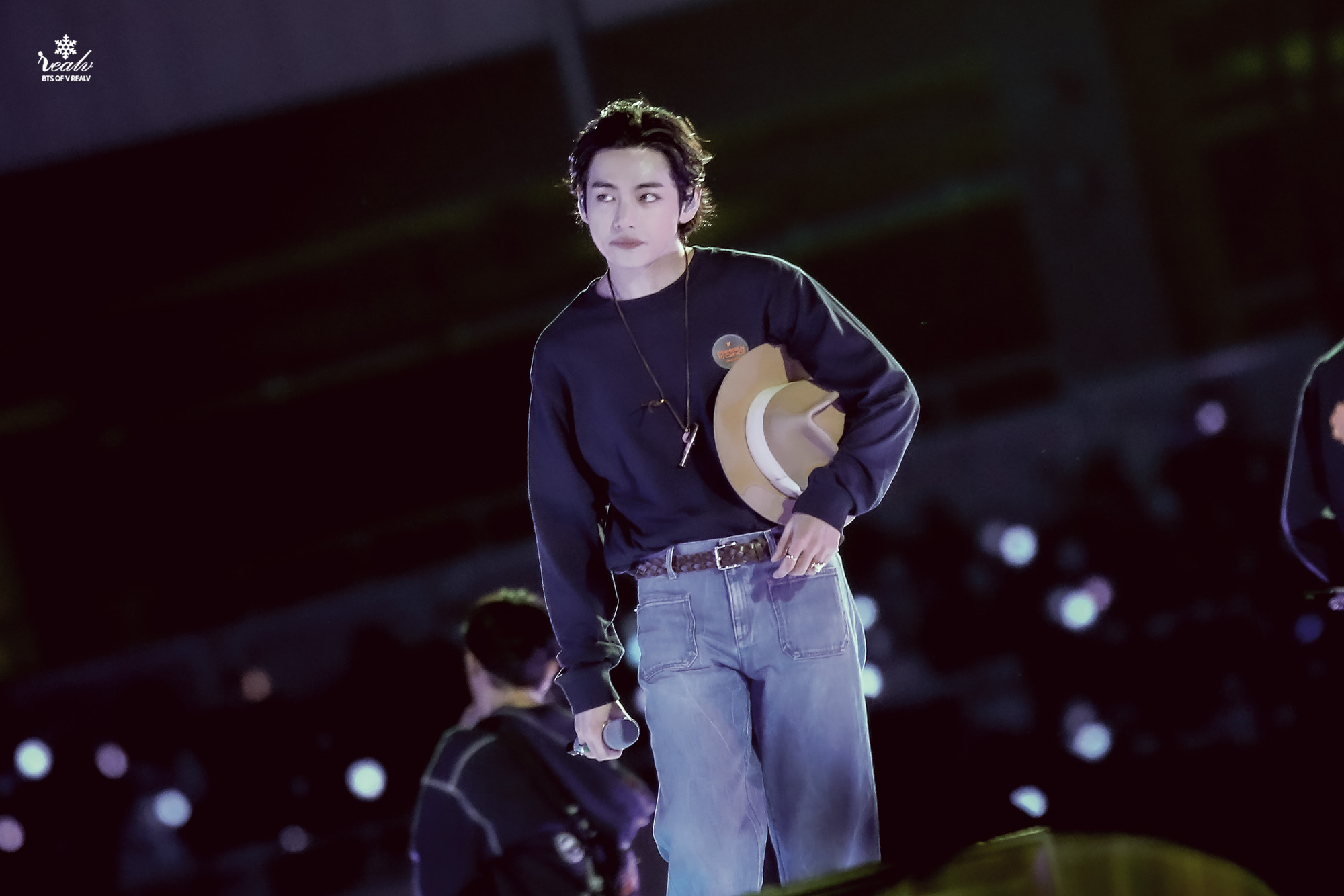 FNf_029VEAEUvbQ?format=jpg&name=large