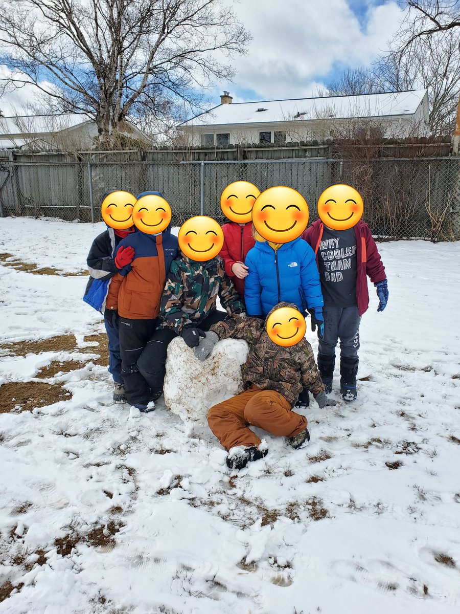 MrToddBoak's tweet photo. Fun in the snow this morning! https://t.co/wEfVGFKQZK