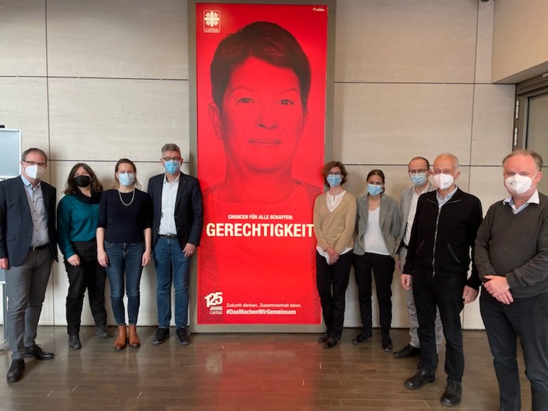 NYwelskop's tweet photo. Zusammen mit @CaritasAustria @mlcaritas, @CaritasSchweiz und @CaritasLux haben @Caritas_web @caritas_ci in Berlin über #Ukraine #LiveInCare #CoronaImpfungen & vieles mehr gesprochen. #Notsehenundhandeln: #dasmachenwirgemeinsam https://t.co/8T8iCTeAaE