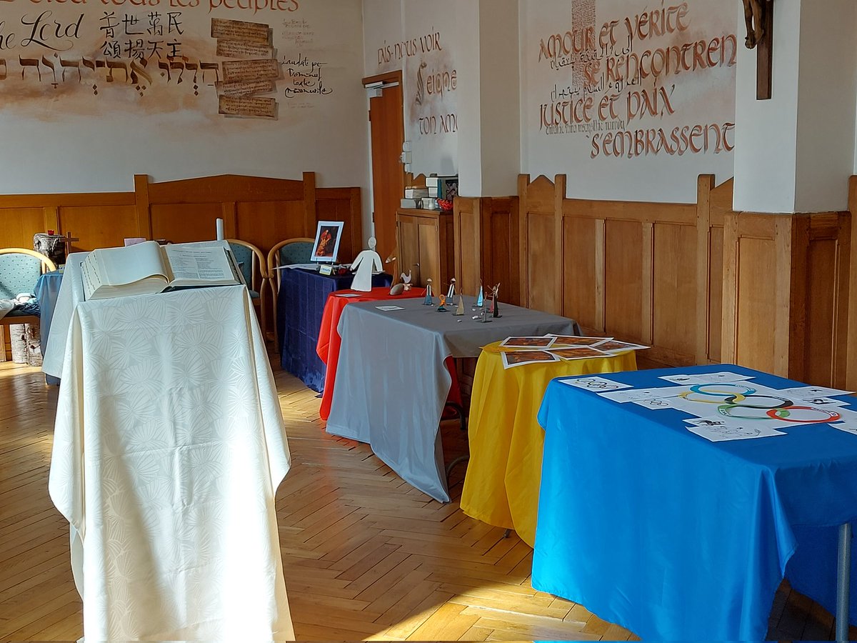 maisondio80's tweet photo. En cours, une journée de rencontre sur l'accompagnement les personnes en situation de #handicap.
Une exposition sur les supports catechetiques sera encore visible du 14 au 18 mars, 9h-12h/14h-17h, à la maison diocésaine. https://t.co/XxdazikBzn