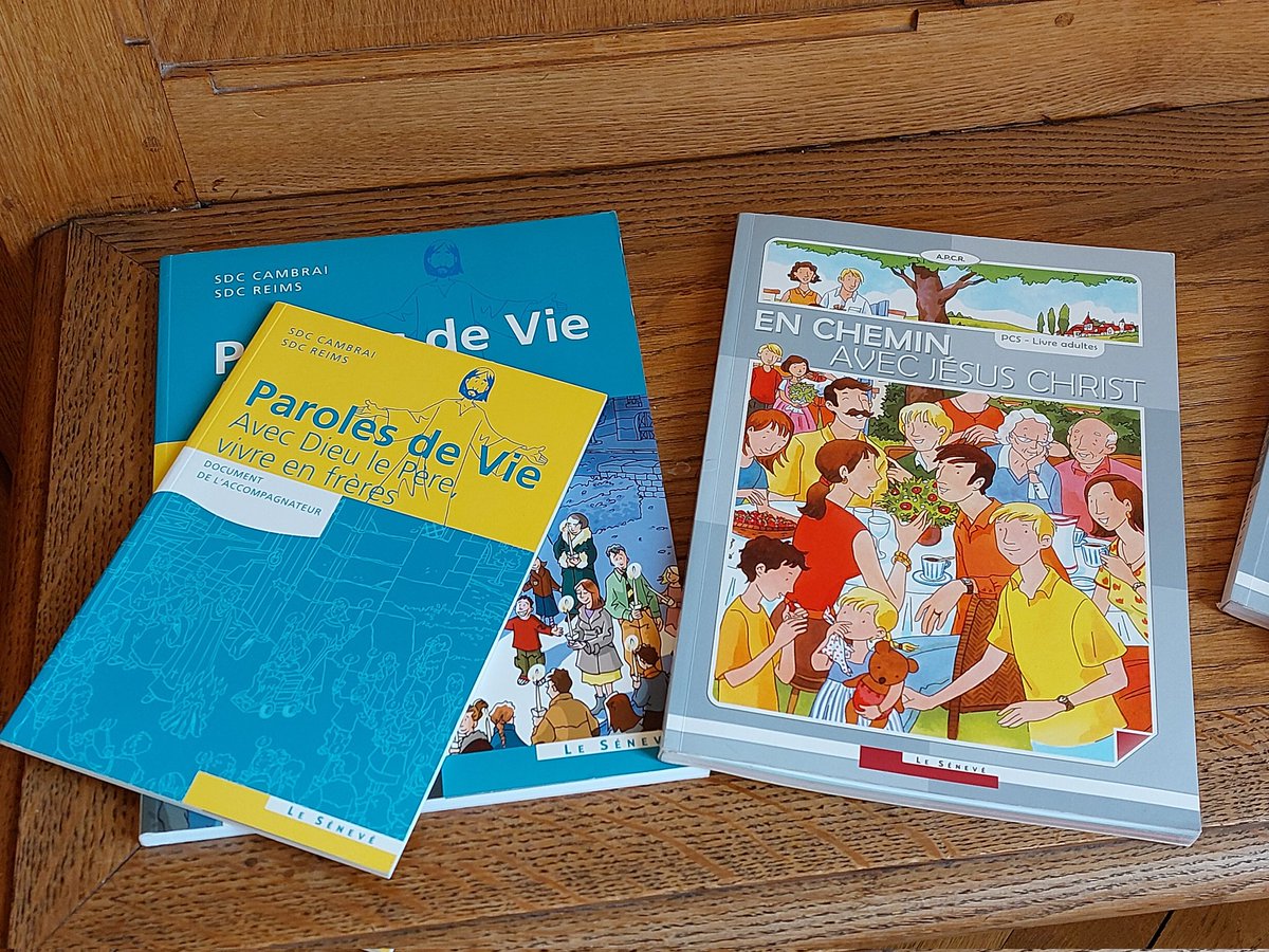 maisondio80's tweet photo. En cours, une journée de rencontre sur l'accompagnement les personnes en situation de #handicap.
Une exposition sur les supports catechetiques sera encore visible du 14 au 18 mars, 9h-12h/14h-17h, à la maison diocésaine. https://t.co/XxdazikBzn