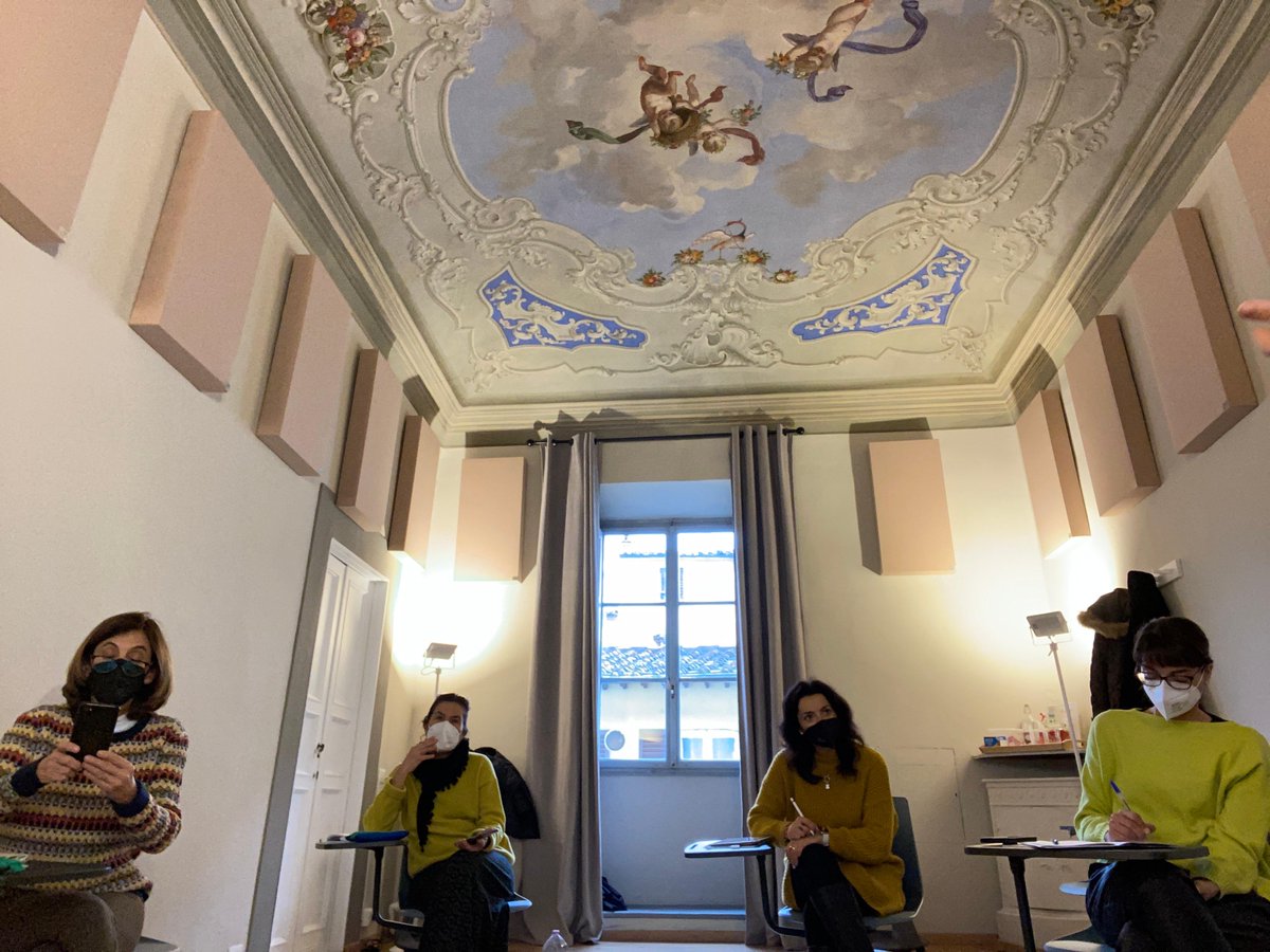 ¡Nuestros profes siguen en constante formación! Gracias al programa #Erasmus+ una profe de #secundaria ha asistido a un curso en Florencia de gestión de conflictos, prevención del #acoso y gestión de las #emociones😁

#AnunciataValladolid #Convivencia #MediaciónEscolar <a href="/fefcoll/">FEFC</a>