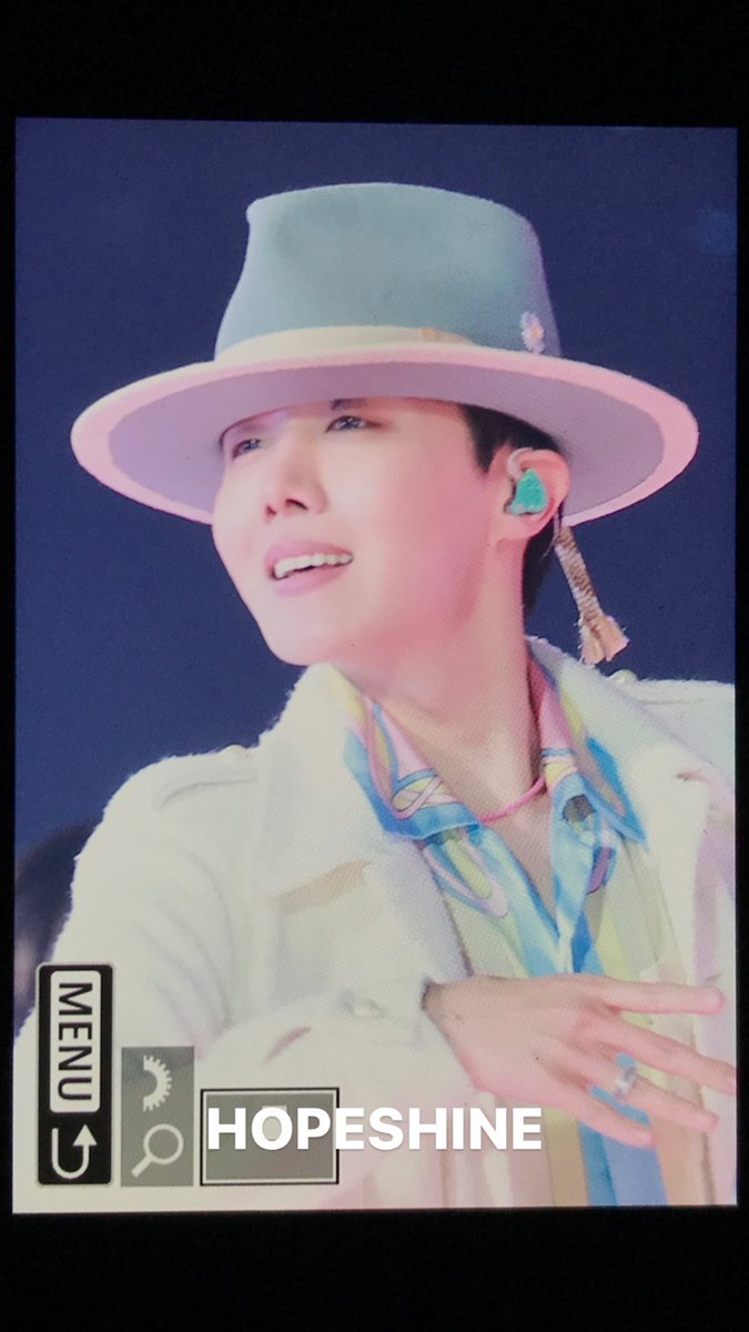 HOPESHINE_0218's tweet photo. 220310 PTD on Stage 서울 

#호석 #정호석 #홉이 #호비 #jhope #제이홉 #방탄소년단 #BTS  @BTS_twt https://t.co/R72LoZP950