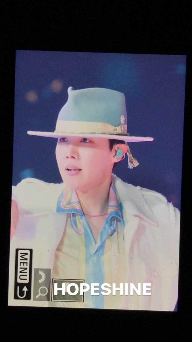 HOPESHINE_0218's tweet photo. 220310 PTD on Stage 서울 

#호석 #정호석 #홉이 #호비 #jhope #제이홉 #방탄소년단 #BTS  @BTS_twt https://t.co/R72LoZP950