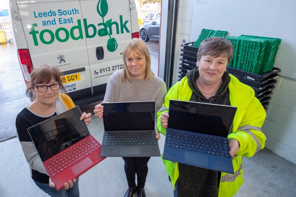 SouthLeedsLife's tweet photo. .@whiteroseleeds donates tech supplies to @LeedsSouthFood 
https://t.co/6UGLGkBXps https://t.co/M72K4mpt8E
