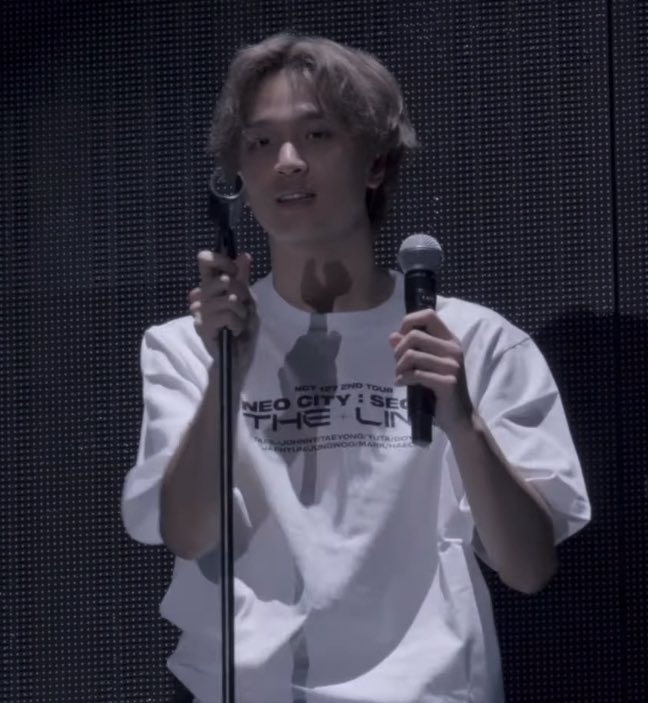 thehaec's tweet photo. haechan 😵‍💫😵‍💫😵‍💫 https://t.co/E1p4BML935