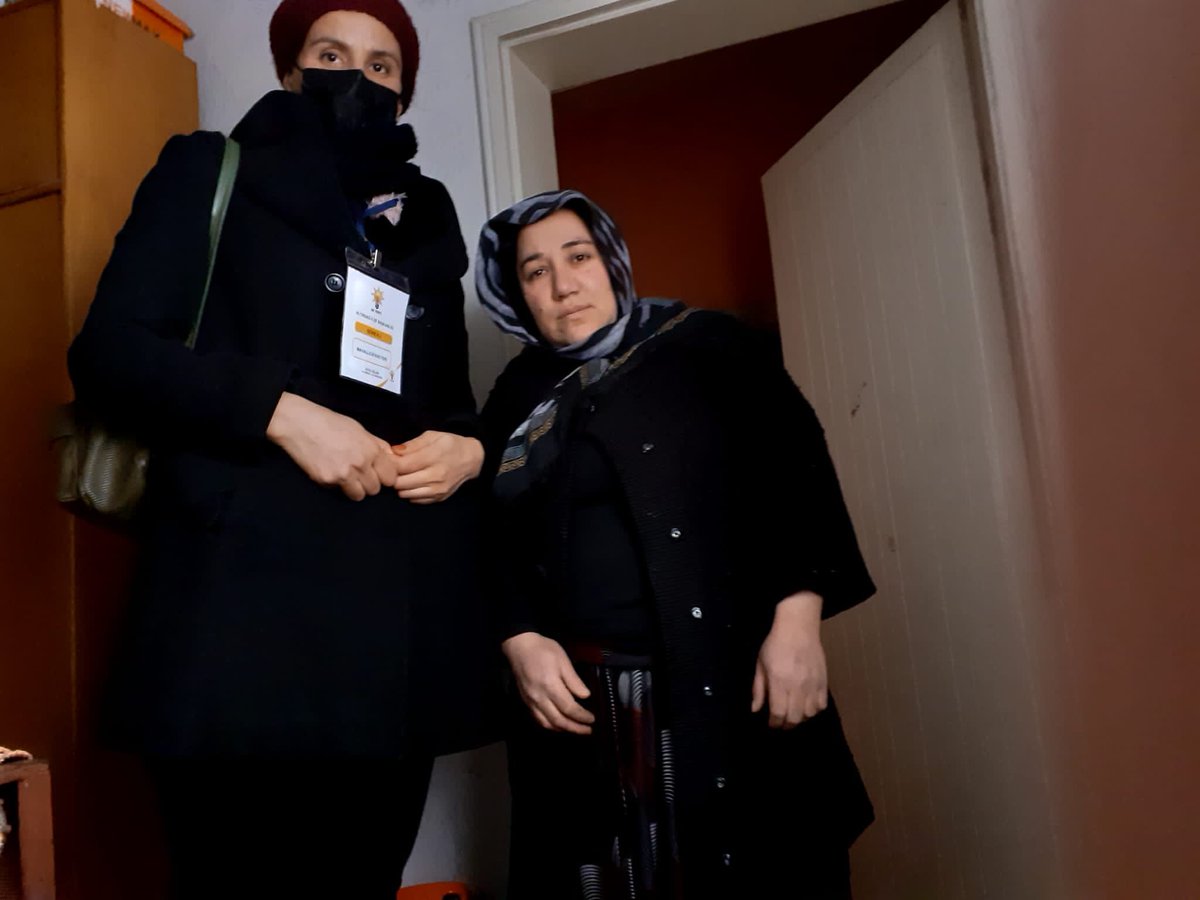 besikkayama's tweet photo. @besikkayama olarak ziyaretlerimize devam ediyoruz 
Bugün mü programlarımızda ev ziyaretleri üye çalışmaları esnaflarımız ziyaret ederek devam ediyoruz 
@RTErdogan 
@hakanhanozcan 
@Fatih__Bildik 
@akaltindag https://t.co/XKMoVCSvYf