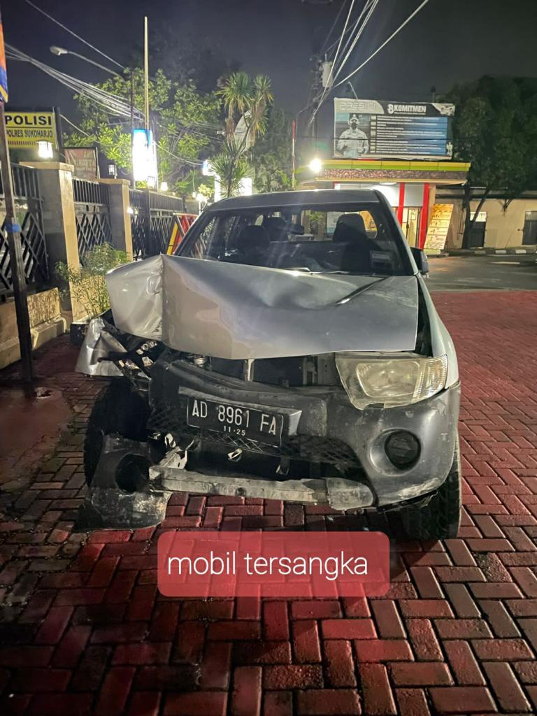 Kita mulai dari siapa Dokter SU terduga teroris yg ditembak mati oleh Densus. Yg frame Dokter pejuang kemanusiaan, frame seakan2 orang baik kok teroris? INI FRAME para pendukung teroris. Mari kita bongkar. Simak utas ini.