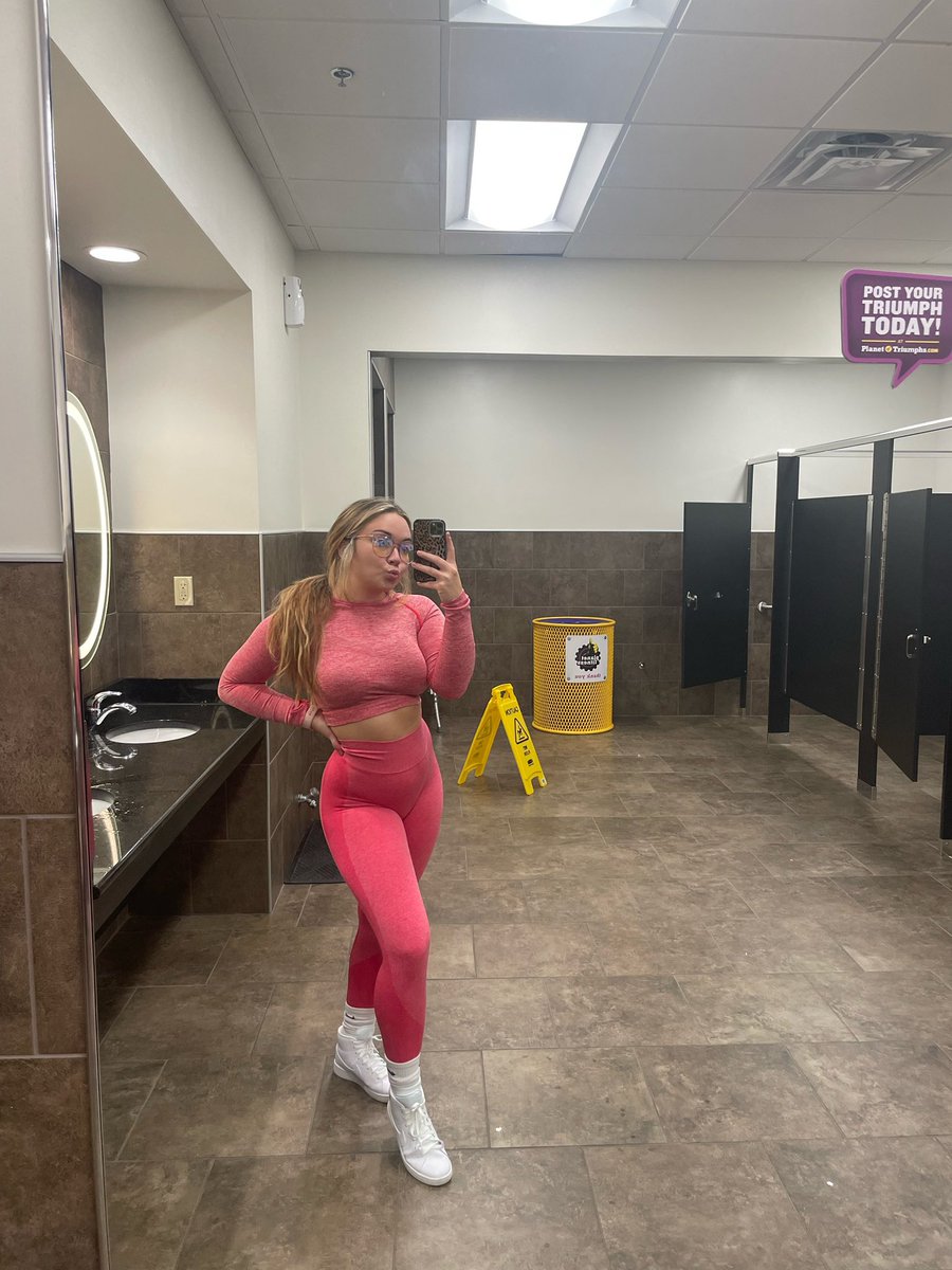 Hi, can I have girls to go to the gym with me please:)