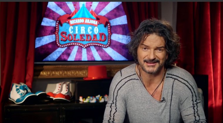 Mari_ro70's tweet photo. #JuevesTBT
A 5 años del lanzamiento de #ELLA y el Tour #CircoSoledad
@Ricardo_Arjona
@InfoMundoArjona @MetamorfosisMed
#SomosJocoteco💚🇦🇷 https://t.co/5hEd9ptDAX