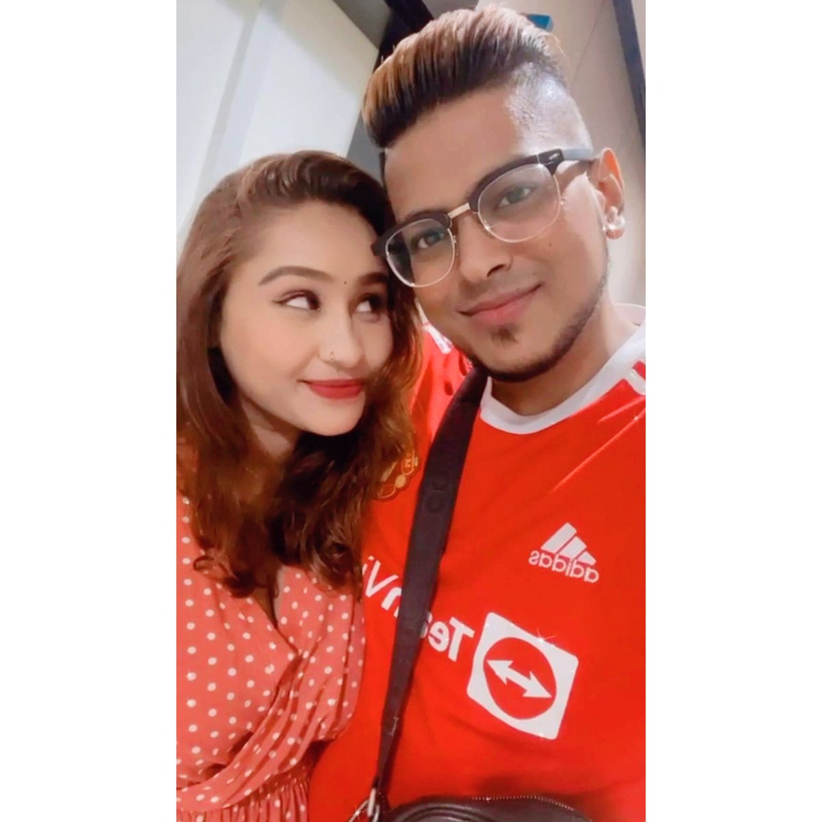 KarishmaKaur_'s tweet photo. ` Undoubtedly, my favourite person. Thank you for making my world a better place and loving me the way you do, baby. You and I, till the end of time. We're a team, forever. 🤍🧿 #myplusone #beyondblessedwiththebest @djaashiq_sg ✨ https://t.co/On2SK5L3V7