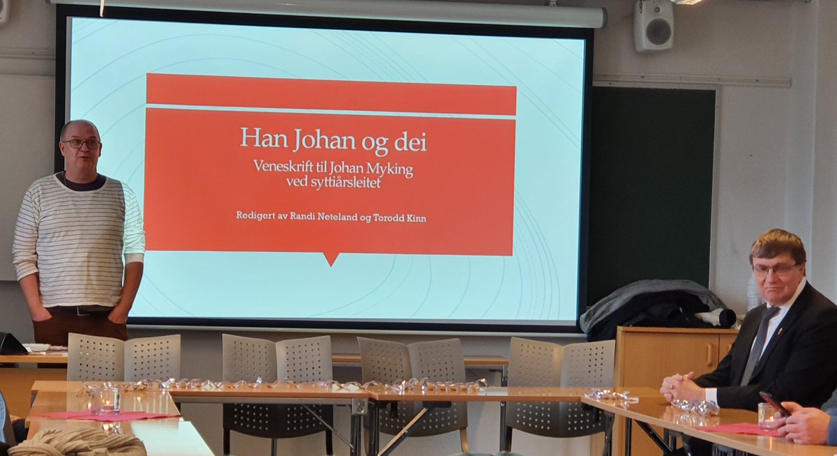 maritaen's tweet photo. På feiring av Johan Myking, ein av dei aller mest sentrale fagpersonane i terminologi- og fagspråkfaget i Noreg. #terminologi @NorskOrdbok2014 @sprakradet @UiB_HF https://t.co/5GfMcsXTrG