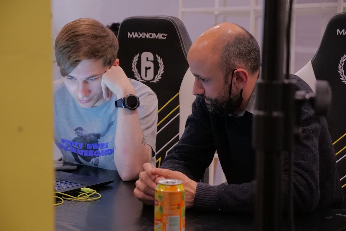 NelsonVonGarcia's tweet photo. May 2020, first packages arrived for the #EUL ~ #APACL. A beautiful story started to shape, simultaneously enchanted and repelled by the inexhaustible variety of things we had to do in such a special worldwide context. Incredible memories with incredible people #R6 #esports https://t.co/gL7LIZ5Ifs