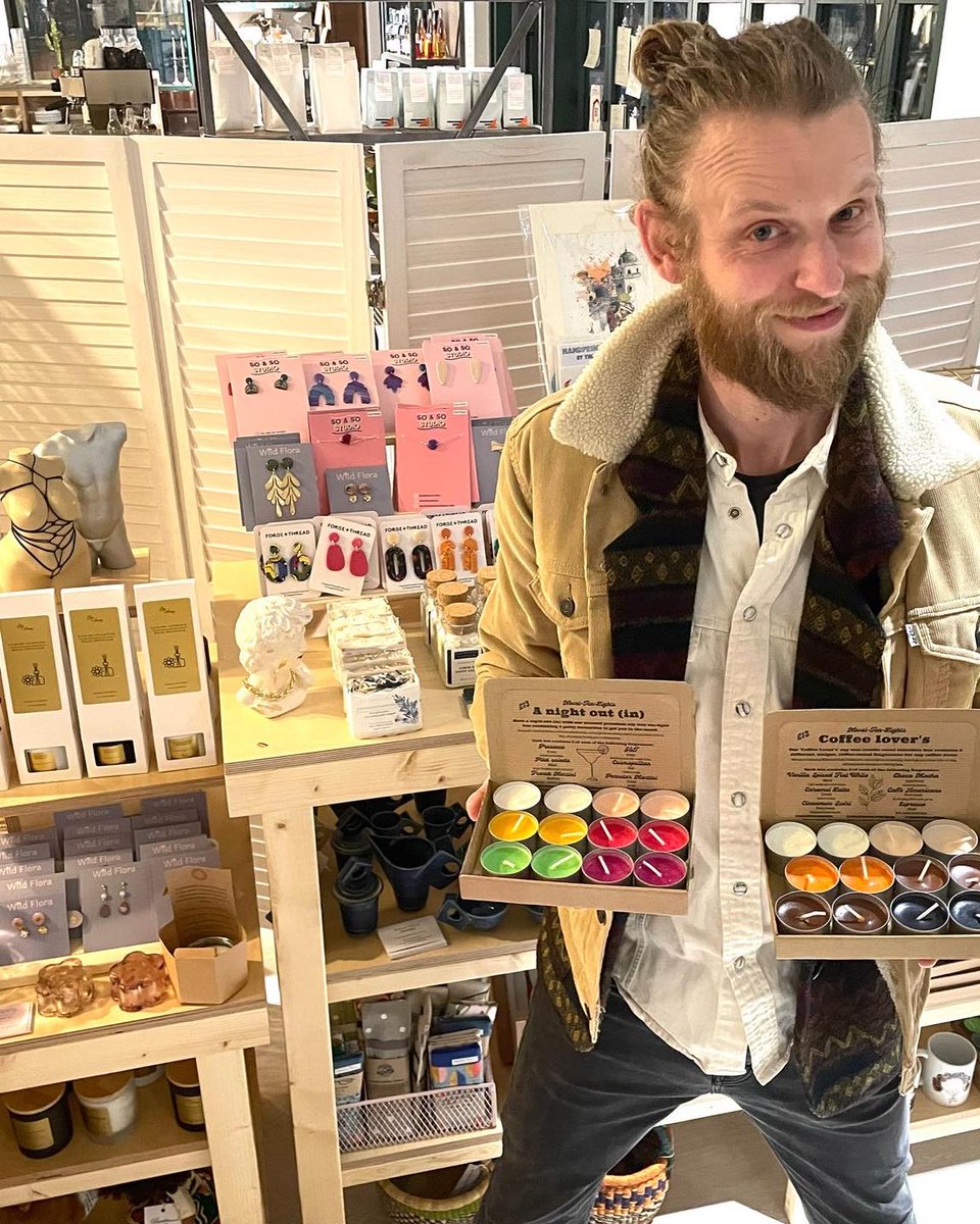 workshopstables's tweet image. Took a flying visit to @solocraftfair  shop in Elephant and Castle last night to see our ‘Novel Tea Lights’ on display. 
Also saw some lovely crafted items that caught my eye!