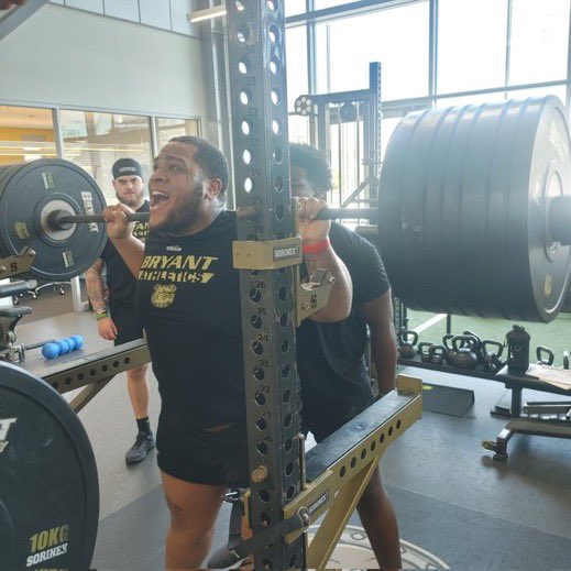 BryantUFootball's tweet photo. Moving weight and finishing our winter workouts STRONG

#ExpectToWin | @BryantStrength https://t.co/pfvsrCRw0v