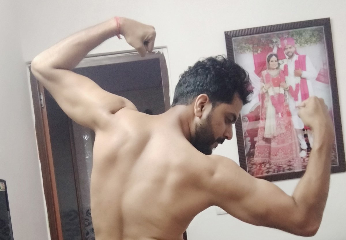 princesen339's tweet photo. @TheJohnAbraham...sir i follow u and your love towards fitness💪 https://t.co/82UJoPTOqy