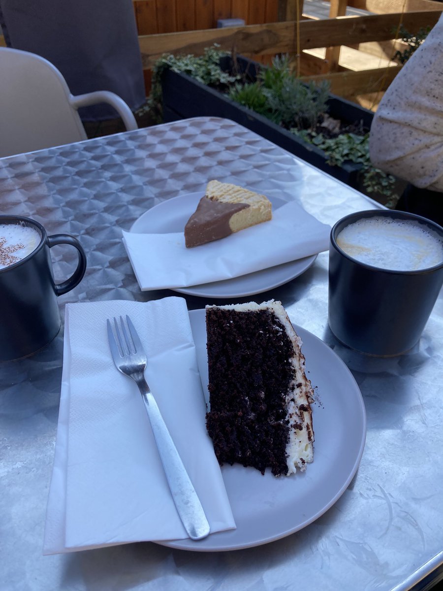 Realising a long held ambition &amp; treating Belinda to fika ⁦<a href="/wallgardenshop/">The Walled Garden Shop & Café</a>⁩ today. #Sunshine #chocolatecake