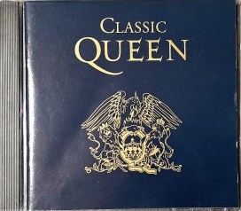 QueenFranceFC's tweet photo. Hollywood Records sort le 10 mars 1992 pour le marché US exclusivement la compilation « Classic Queen ».
👉https://t.co/dHpKNIjPxc
#Queen #ClassicQueen #FanDeQueenFr #QueenFranceFanclub https://t.co/pPecS46mFO
