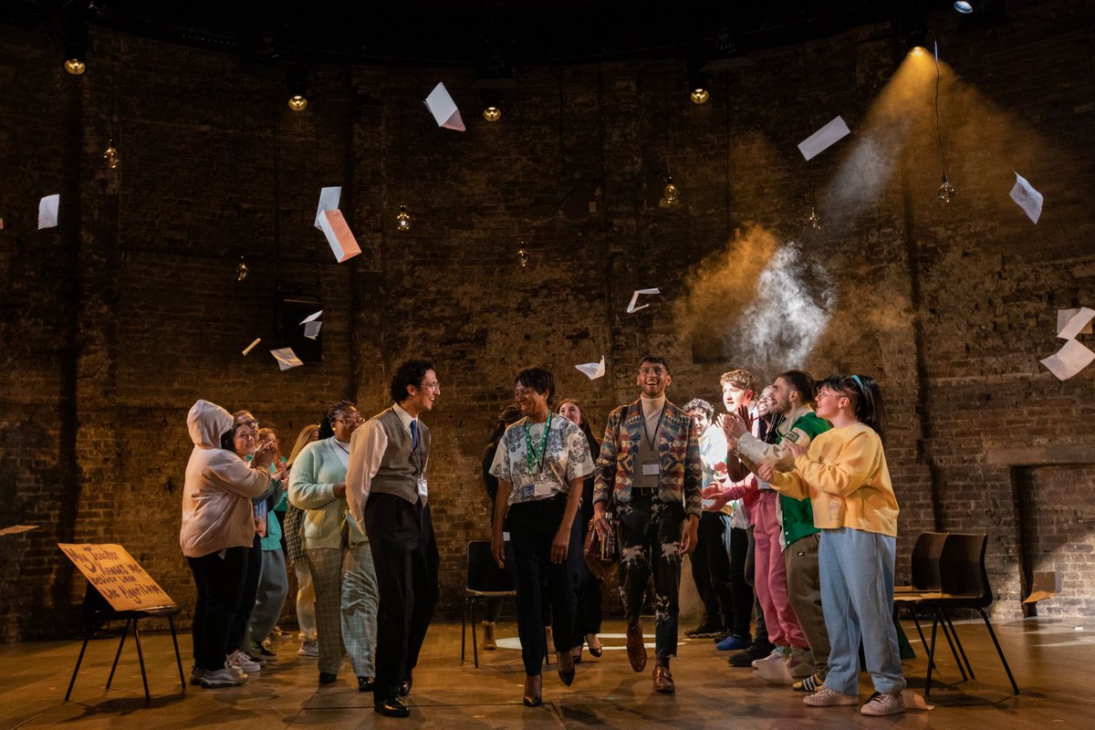 AlmeidaTheatre's tweet photo. 😍 Take a look at The Key Workers Cycle Part 1 on stage last night 👇

📸 @aliwrightphoto https://t.co/HAreQyxc3b