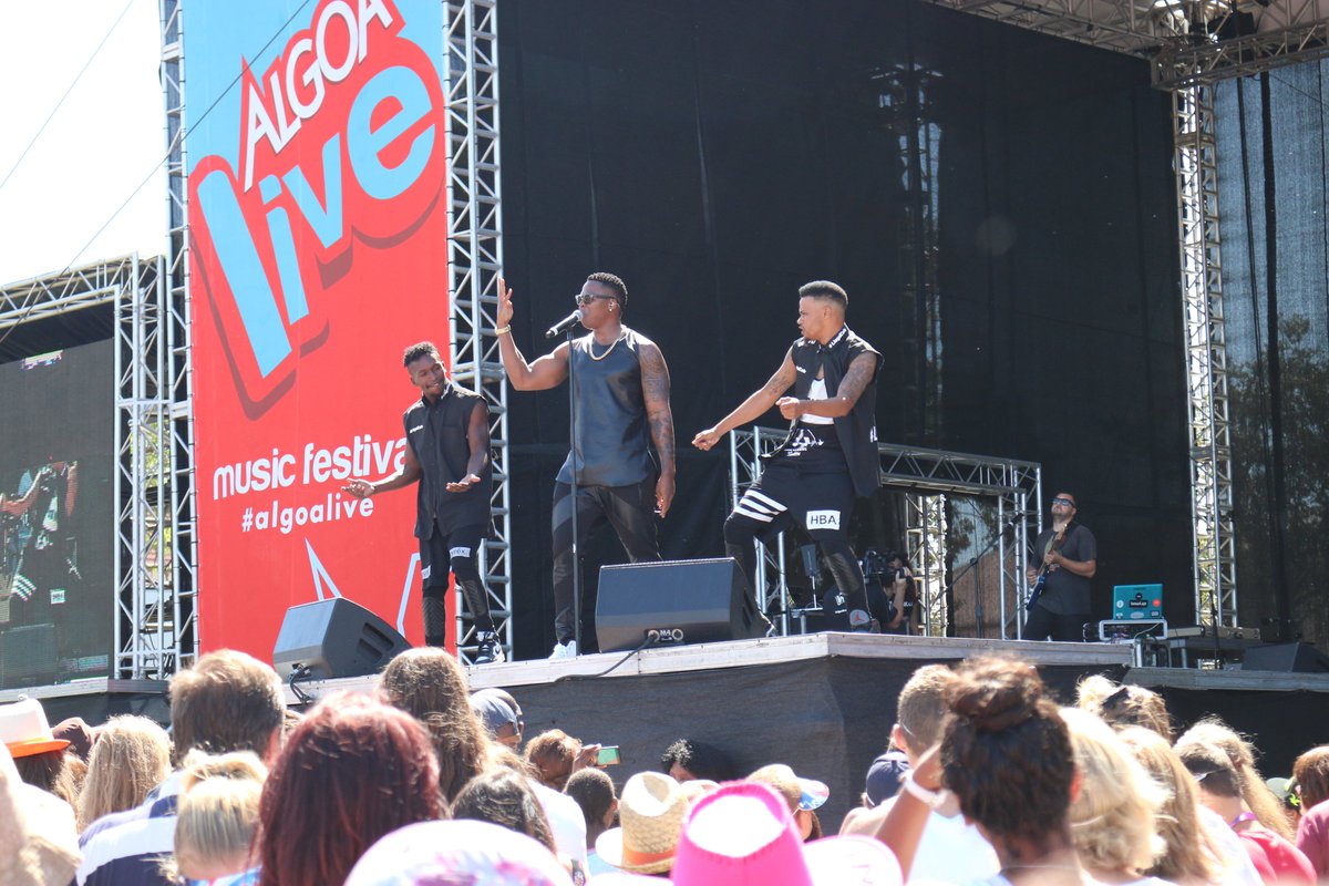 AlgoaFM's tweet photo. It's #ThrowbackThursday and we're looking back at the first-ever #Algoa LIVE concert, with 7 hours of music featuring 7 acts from across the country! Over 5000 people from Algoa country came to celebrate the first Algoa Live concert. 

#AlgoaFM #tbt https://t.co/e1hGmWMKOh