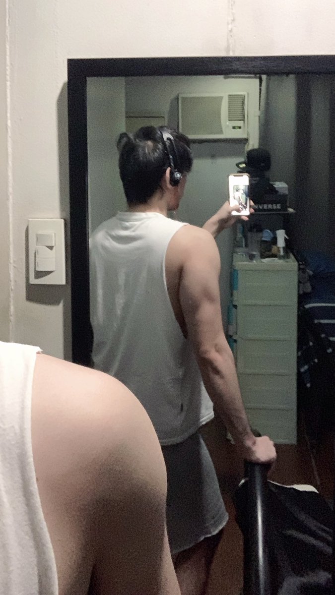 mavericklacson's tweet photo. 👀 #pasimflex https://t.co/uPnIJpsOeE