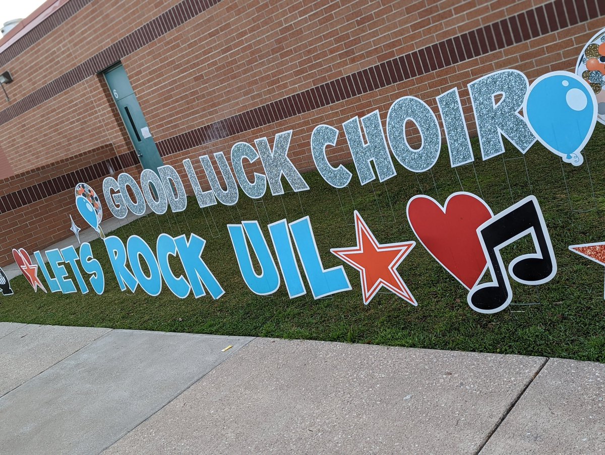 Let's do this thing!! #choiruil22 #becausechoir #realmensing