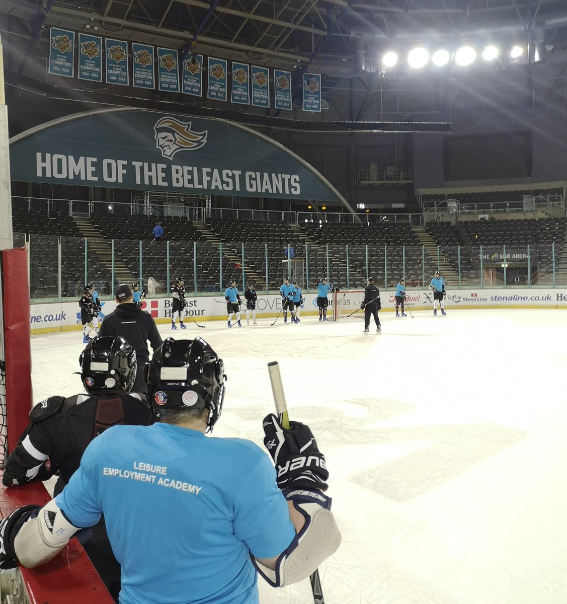 BelfastGiants's tweet photo. 💪🏒 It was great to have @Better_NI out on the ice today to test out those workout skills on skates! Well done to all those who survived an @Adam27Keefe practice 👏 https://t.co/tEhUZcFCDT