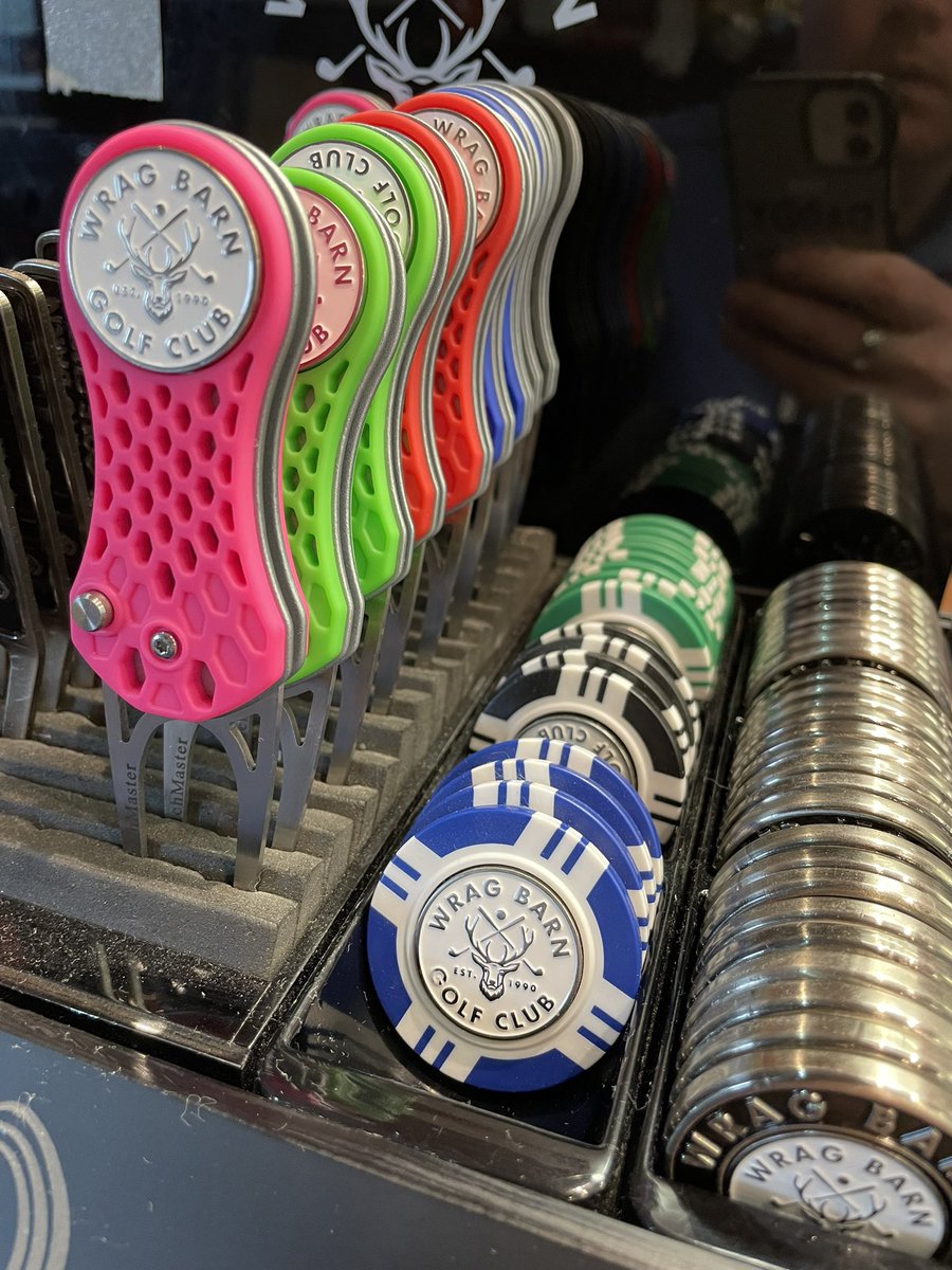 WragBarnProShop's tweet photo. 🚨🚨Thanks to @Asbrigolf for these amazing @WragBarn Logo items, Poker Chips, Pitchforks, Tour Cap Clips and many more! All ready for the 2022 season, Sunshine ☀️ where are you?? #asbri #asbrigolf #logo #wragbarn #markers #pitchforks #accessory #golfitems https://t.co/obzwo2HfXB