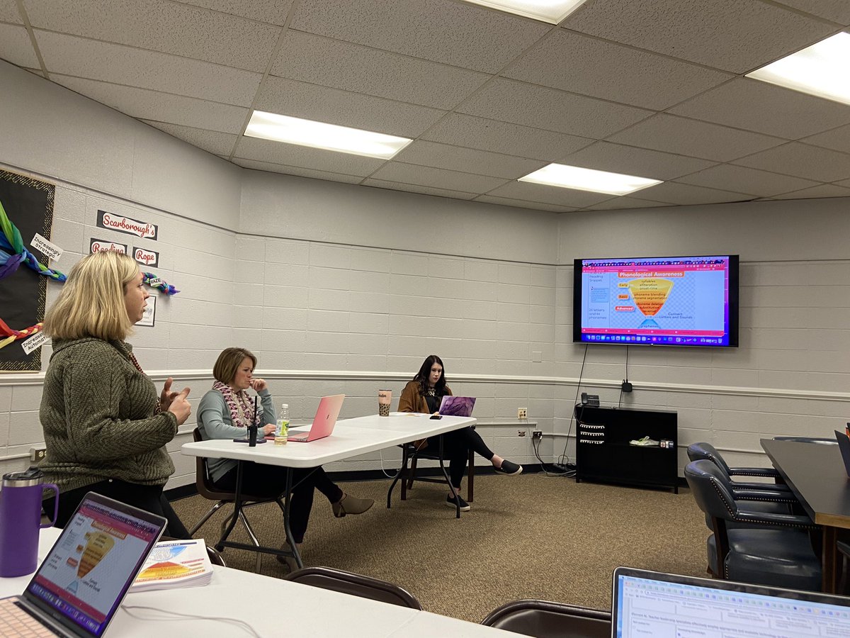 Mrs. Compton (Instructional Coach) sharing a weekly science of reading “snippet” with our staff for ongoing professional development. #ignitelearningbcps <a href="/ves_tigers/">Valdese Elementary</a>
